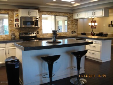 KITCHEN VIEW 1