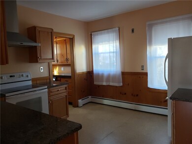 40 E Barrows St unit 2, Cumberland, RI 02864 - photo 5