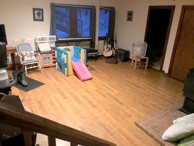 122 Mercy Strong Ln, Hartford, VT 05001 - photo 2