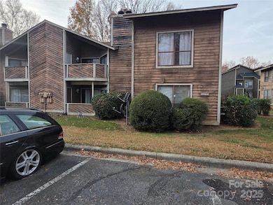 4500 Sharon Chase Dr unit C, Charlotte, NC 28215 - photo 2