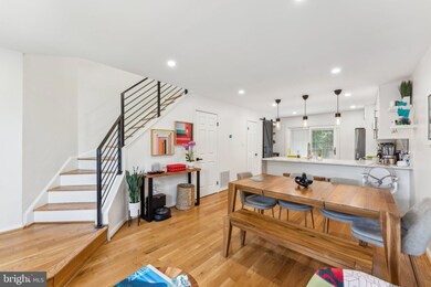 6537 Brick Hearth Ct, Alexandria, VA 22306 - photo 2