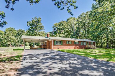 219 Oak View Ln, Asheboro, NC 27205 - photo 2