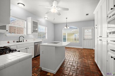 3983 Hemlock St, Zachary, LA 70791 - photo 6