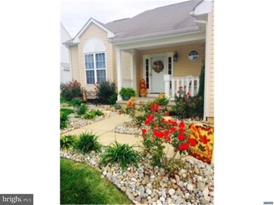130 W Flagstone Dr, Newark, DE 19702 - photo 2