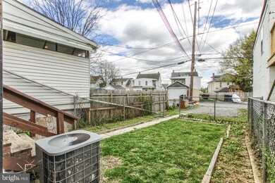 686 Market St, Lemoyne, PA 17043 - photo 4