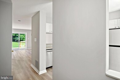 3608 Childress Terrace, Burtonsville, MD 20866 - photo 4