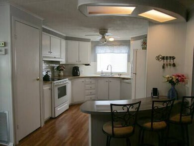 1510 Ariana St unit 223, Lakeland, FL 33803 - photo 5