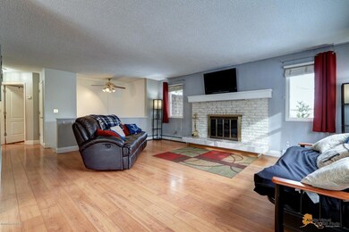 Living Room w/Fireplace