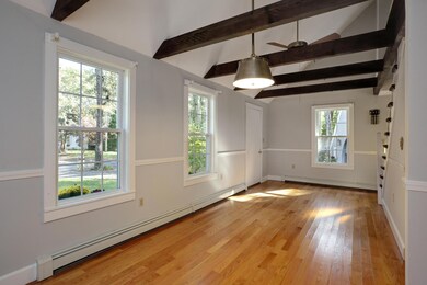 Dining / Foyer