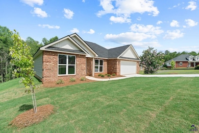 219 Christine Cir, Perry, GA 31069 - photo 3