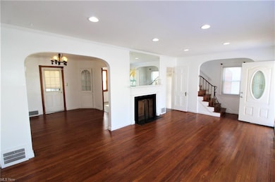 18400 Maple Heights Blvd, Maple Heights, OH 44137 - photo 4