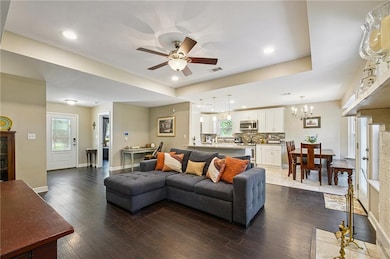 The kitchen has expansive countertop on the penins