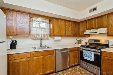 1 Chamberlain Ct, Old Bridge, NJ 08857 - photo 6