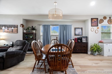 420 W 8th Ave, Bristow, OK 74010 - photo 7