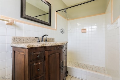 731 Cypress Ave, Venice, FL 34285 - photo 3