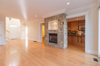 Looking to Kitchen