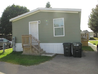 19 Parakeet Hill Dr unit 180, Lake Orion, MI 48359 - photo 3