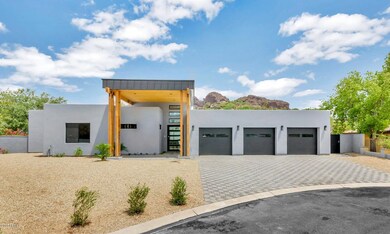 5807 N 45th St-large-005-8-Front Exterio