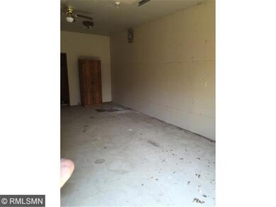 16x32 office
