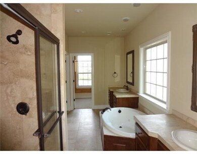 Master Bath/Spa.