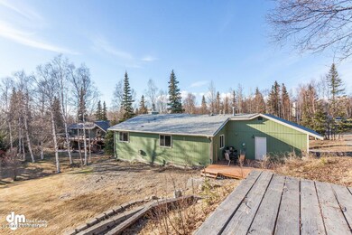 Exterior - Upper Deck 20170504-DW-8727-S