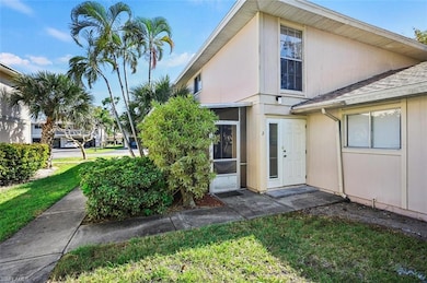 3371 Alouette Cir unit 2, Fort Myers, FL 33907 - photo 2