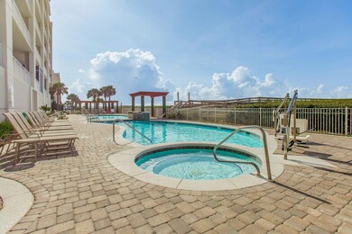 Pearl of Navarre Amenities - 8499 Gulf B