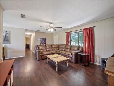 3032 Liberty Dr, Corsicana, TX 75110 - photo 5