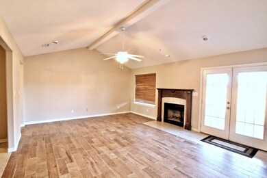 2321 Hedgerose Ln, Bay City, TX 77414 - photo 7