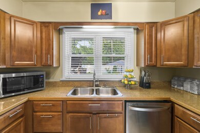 18437 Stewart Ave, Homewood, IL 60430 - photo 7