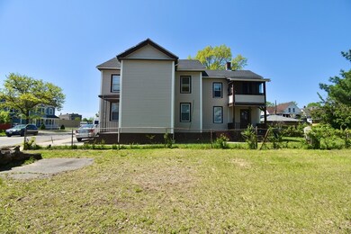 112 Bay St, Springfield, MA 01109 - photo 2