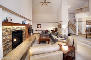 46 Avondale Ln unit 505, Week 47 & 48, Beaver Creek, CO 81620 - photo 2