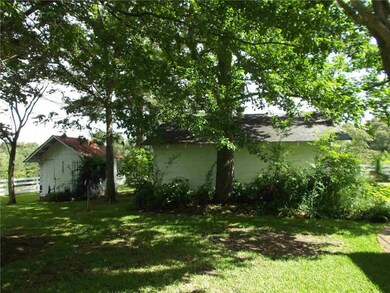 GUEST HOUSE AND GARAGE
