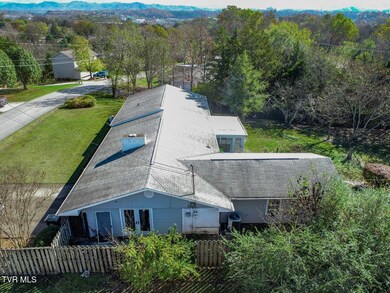 1128 Mayors Dr, Sevierville, TN 37862 - photo 5