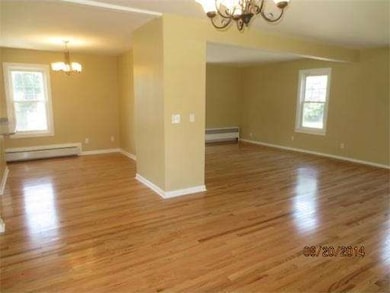 56 Darrow St, Worcester, MA 01606 - photo 4