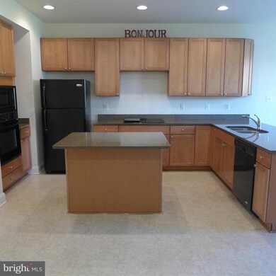 9102 Marlove Oaks Ln, Owings Mills, MD 21117 - photo 5