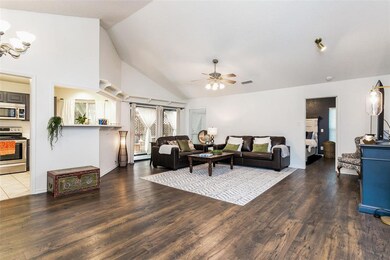 1401 Autumn Chase Square, Bedford, TX 76022 - photo 6