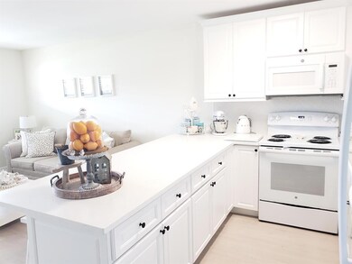 335 Camden N, West Palm Beach, FL 33417 - photo 6