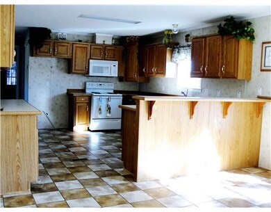 Kitchen. VERY NICE KITCHEN, LOTS OF NICE CABINETRY