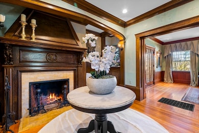 206 Franklin St, Newton, MA 02458 - photo 4