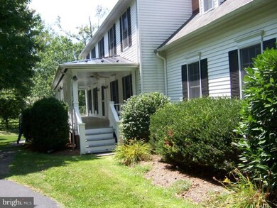 19263 Silcott Springs Rd, Purcellville, VA 20132 - photo 4