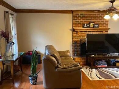 Second photo of great room