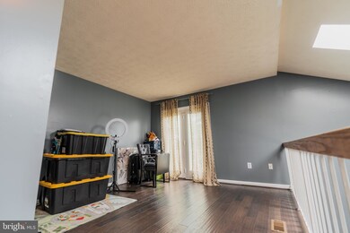 9403 Nicklaus Ln, Laurel, MD 20708 - photo 5