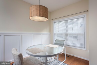 10207 Pembroke Green Place, Columbia, MD 21044 - photo 6