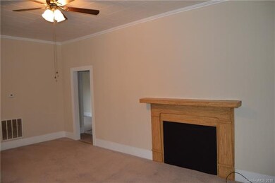 230 N Bost St, Statesville, NC 28677 - photo 2