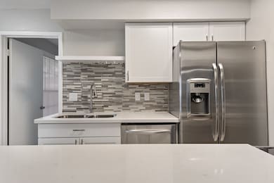 2750 Holly Hall St unit 801, Houston, TX 77054 - photo 7