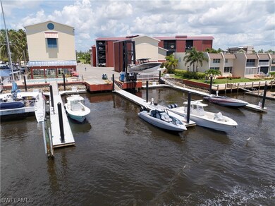750 River Point B3-1 Dr unit 1, Naples, FL 34102 - photo 2