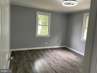 8715 Jenifer Rd, Parkville, MD 21234 - photo 7