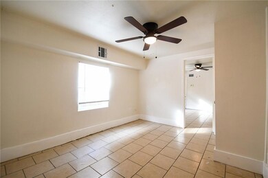 2543 Acacia St unit A, New Orleans, LA 70122 - photo 4