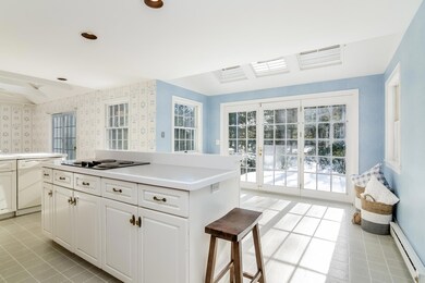 005-photo-kitchendining-room-6780979